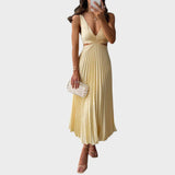 Katarina - Elegantna Haljina s V-Izrezom i Plisiranim Suknjom